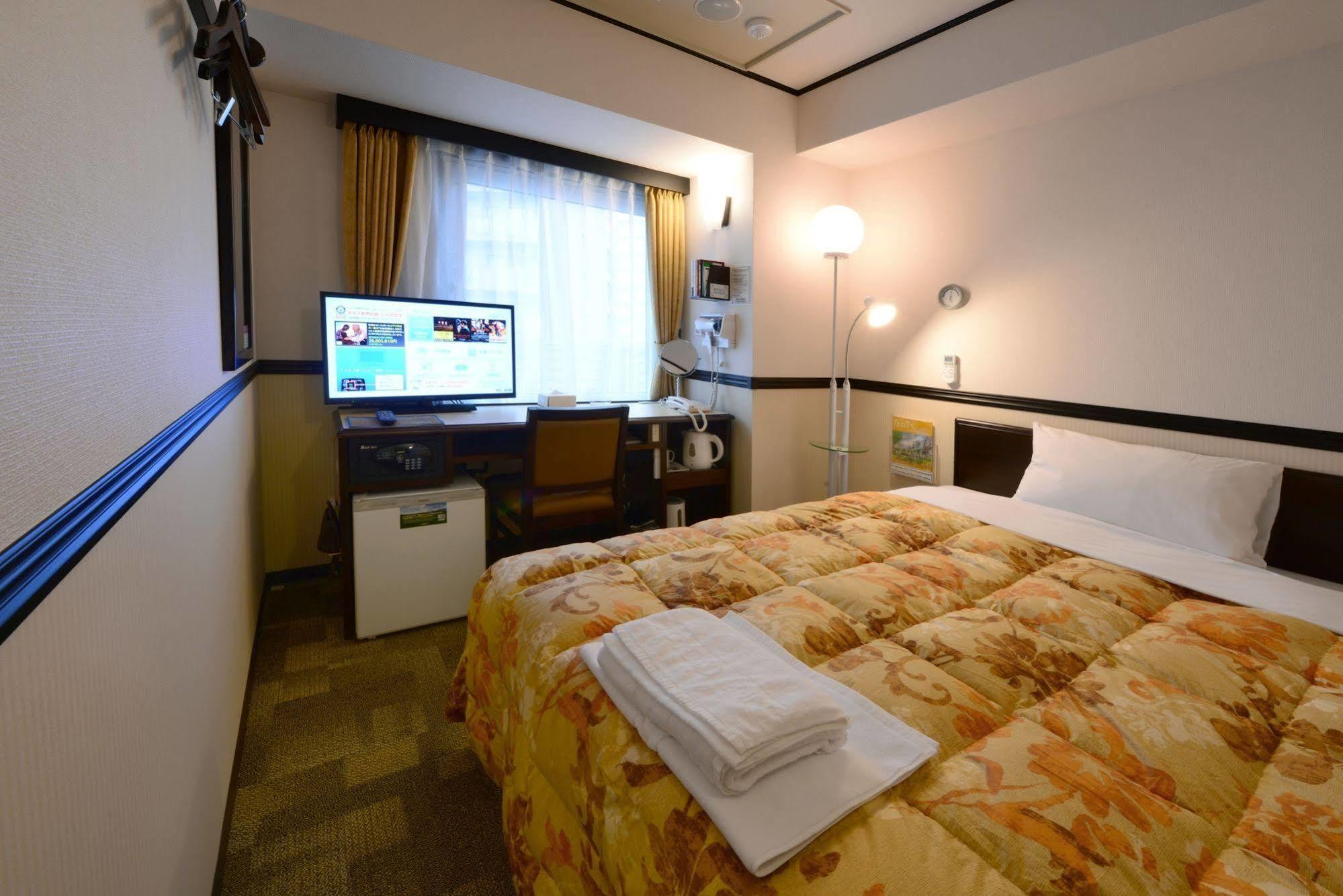 Toyoko Inn Sakudaira-Eki Asama-Guchi Ngoại thất bức ảnh